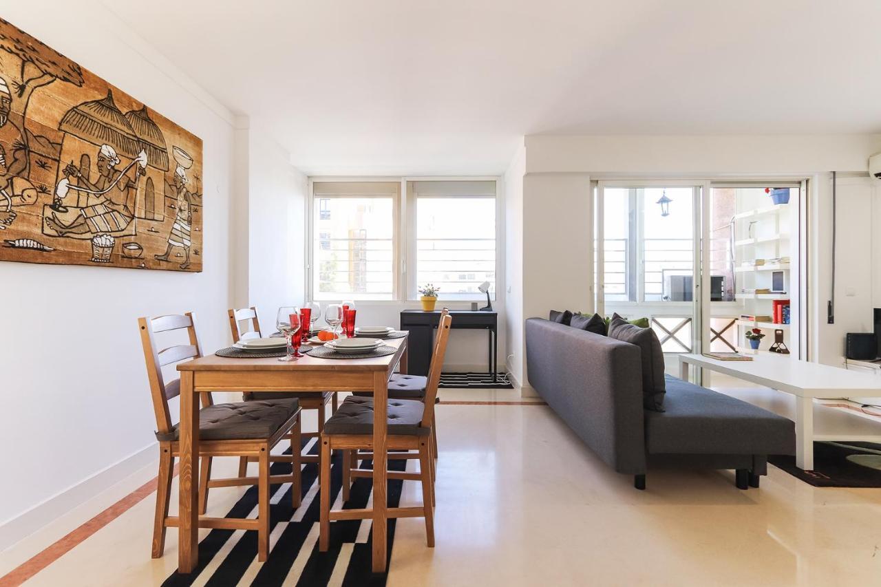 Lisbon Flower 360º - Your Lovely Flat With Pool And Parking Eksteriør billede