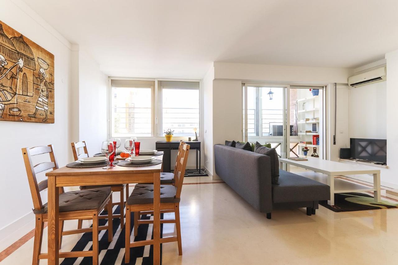 Lisbon Flower 360º - Your Lovely Flat With Pool And Parking Eksteriør billede